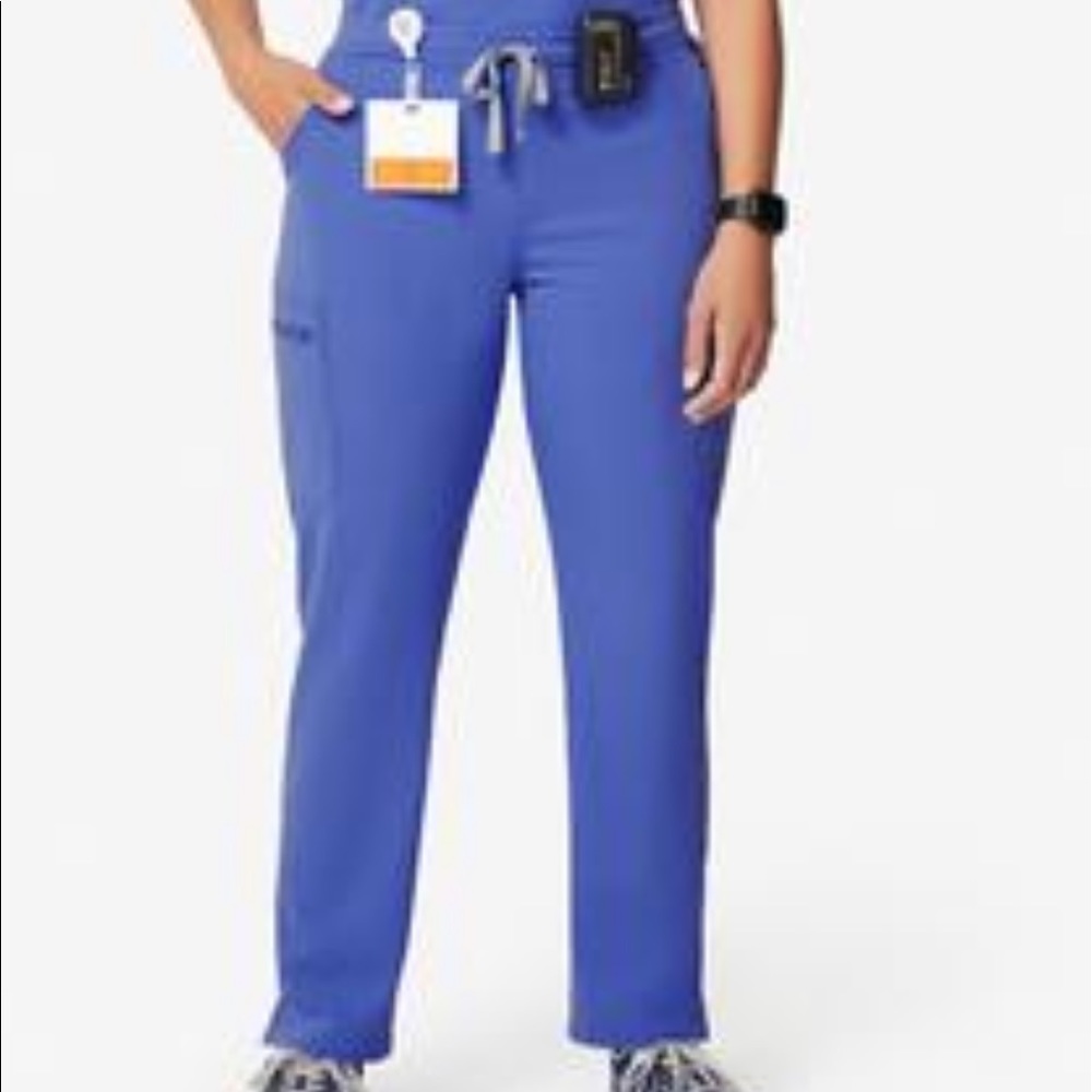 Figs Women’s denim Yola skinny scrub pants